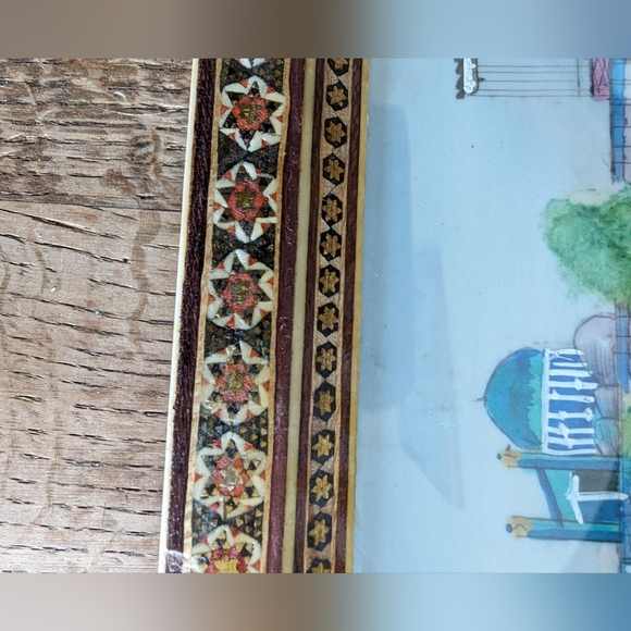 - Vintage Persian Painting. With an inlay wooden frame. - Picture 9 of 9